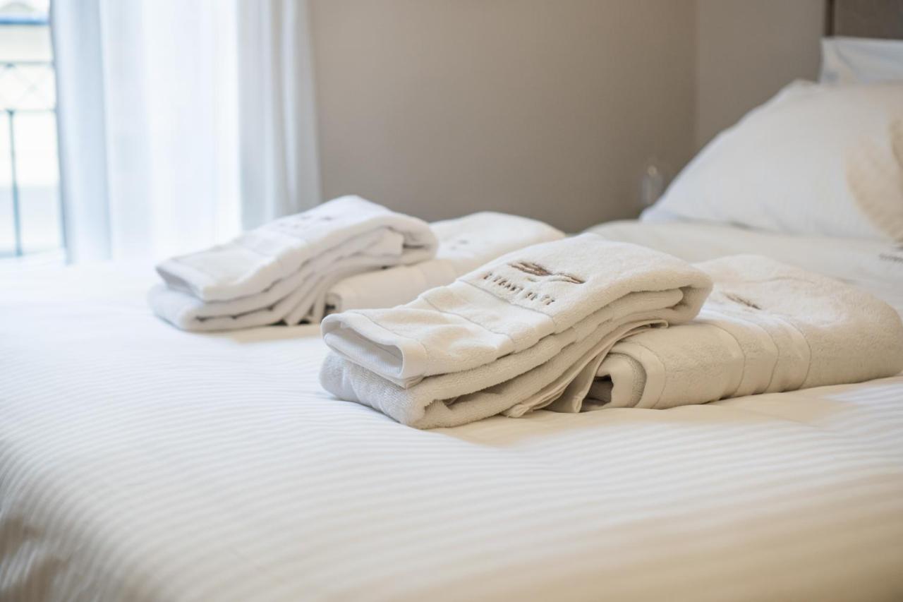 Elegant Suite - Piraeus Bagian luar foto