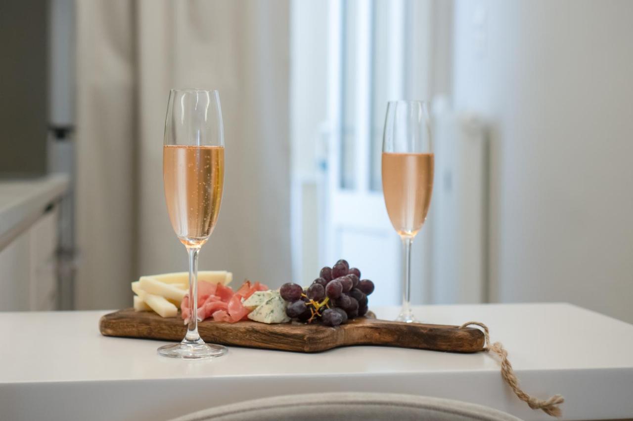 Elegant Suite - Piraeus Bagian luar foto